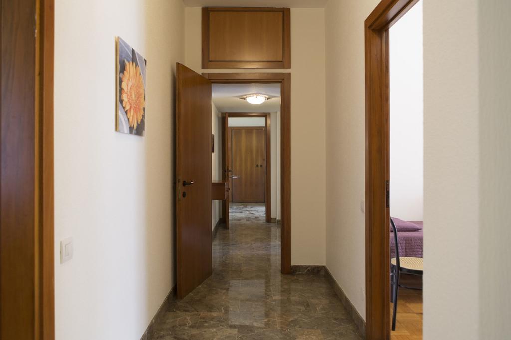 Fiera Monterosa 11 Apartment Milán Habitación foto